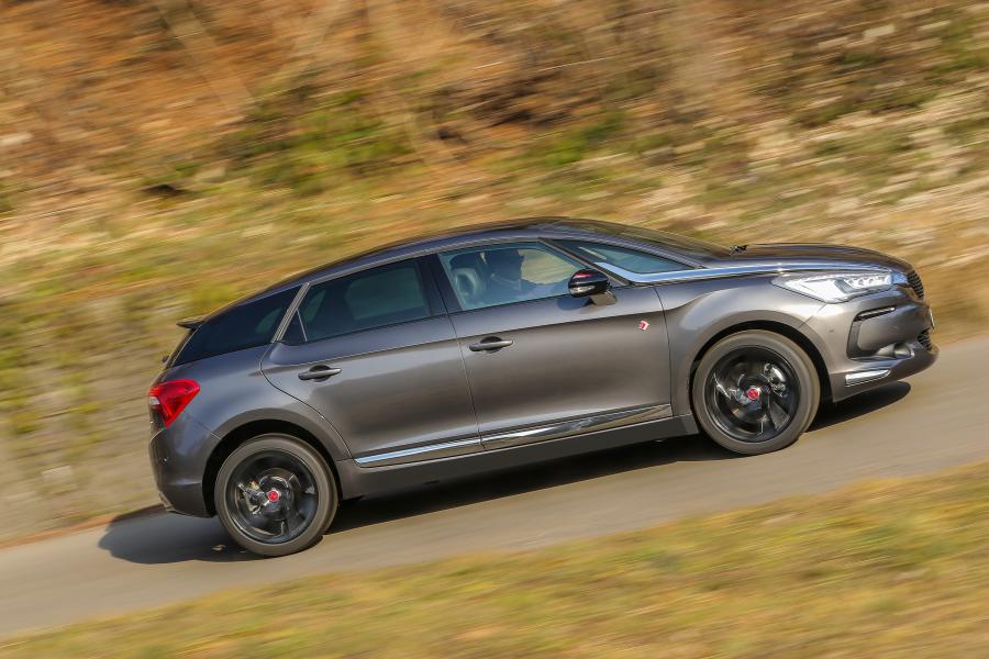  DS 5 Performance Line 2016 года  (фото 7 из 24)